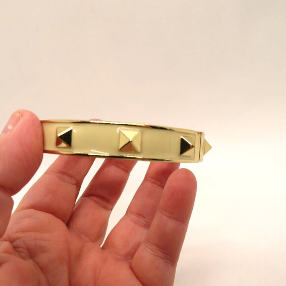 GAP Bracelet Gold Tone Studded Bangle Cream Enamel Hinge Closure - Picture 3 of 9